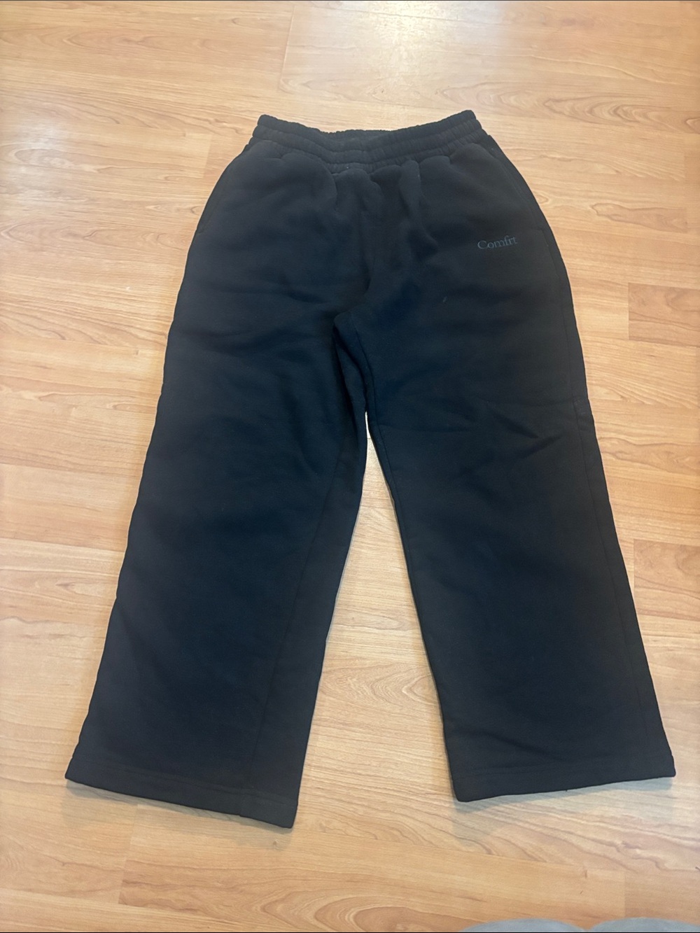 Comfortable Black Fleece Joggers with Subtle Logo